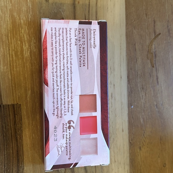 🆕 NWT Laura Geller Made to Multitask Eye Lip Cheek Palette in Think Pink - Picture 2 of 2